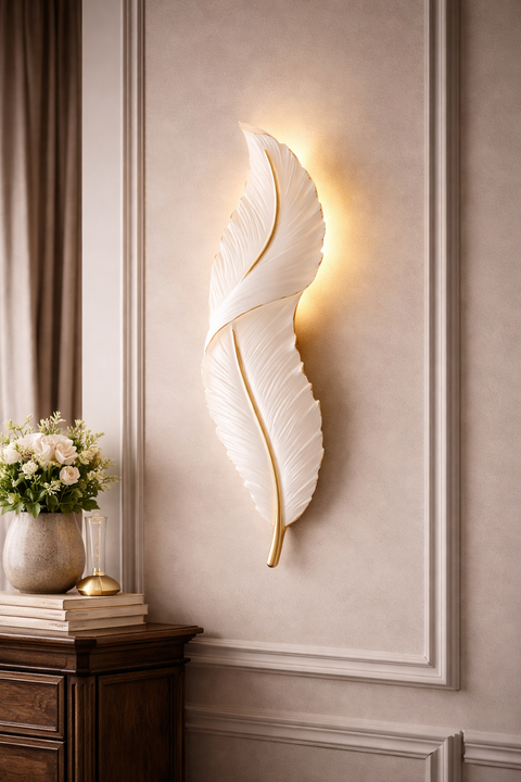 Feather – Applique da parete LED a forma di piuma bianco e oro