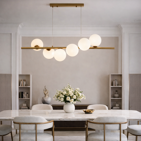 Ophelia – Lampadario Elegante Oro con Sfere Bianche