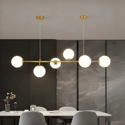 Golden Globe – Lampadario moderno a sospensione con sfere in vetro opalino